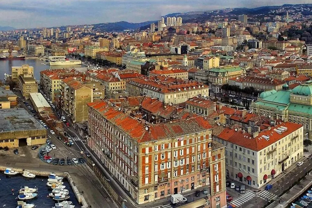 Prelijep Stan + Unutarnji Kamin Apartment Rijeka